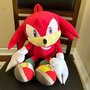 Knuckles the Echidna Sega's Sonic the Hedgehog plush backpack ! great condition